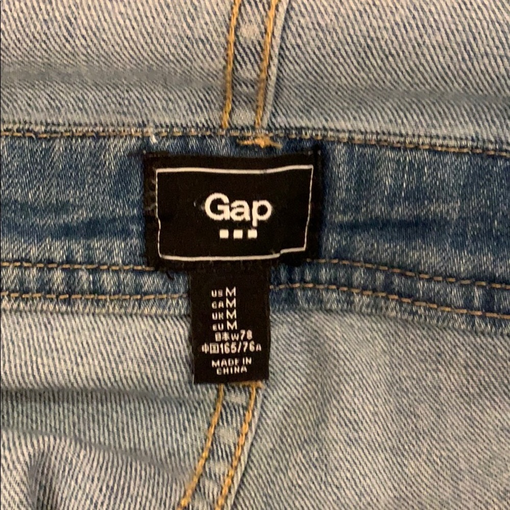 GAP Light Blue Denim Short Overalls - Picture 4 of 5